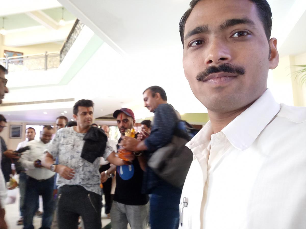 The Royal Residency Hotel Bodhgaya Bagian luar foto