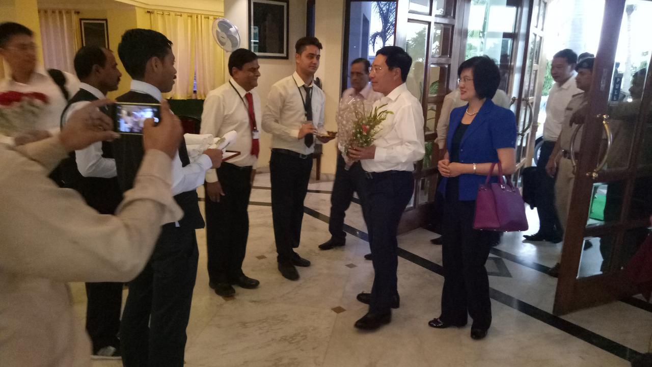 The Royal Residency Hotel Bodhgaya Bagian luar foto