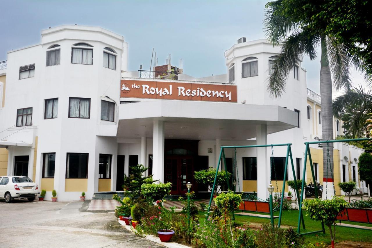 The Royal Residency Hotel Bodhgaya Bagian luar foto