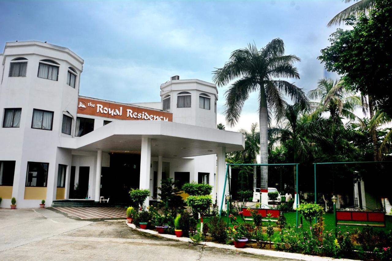 The Royal Residency Hotel Bodhgaya Bagian luar foto