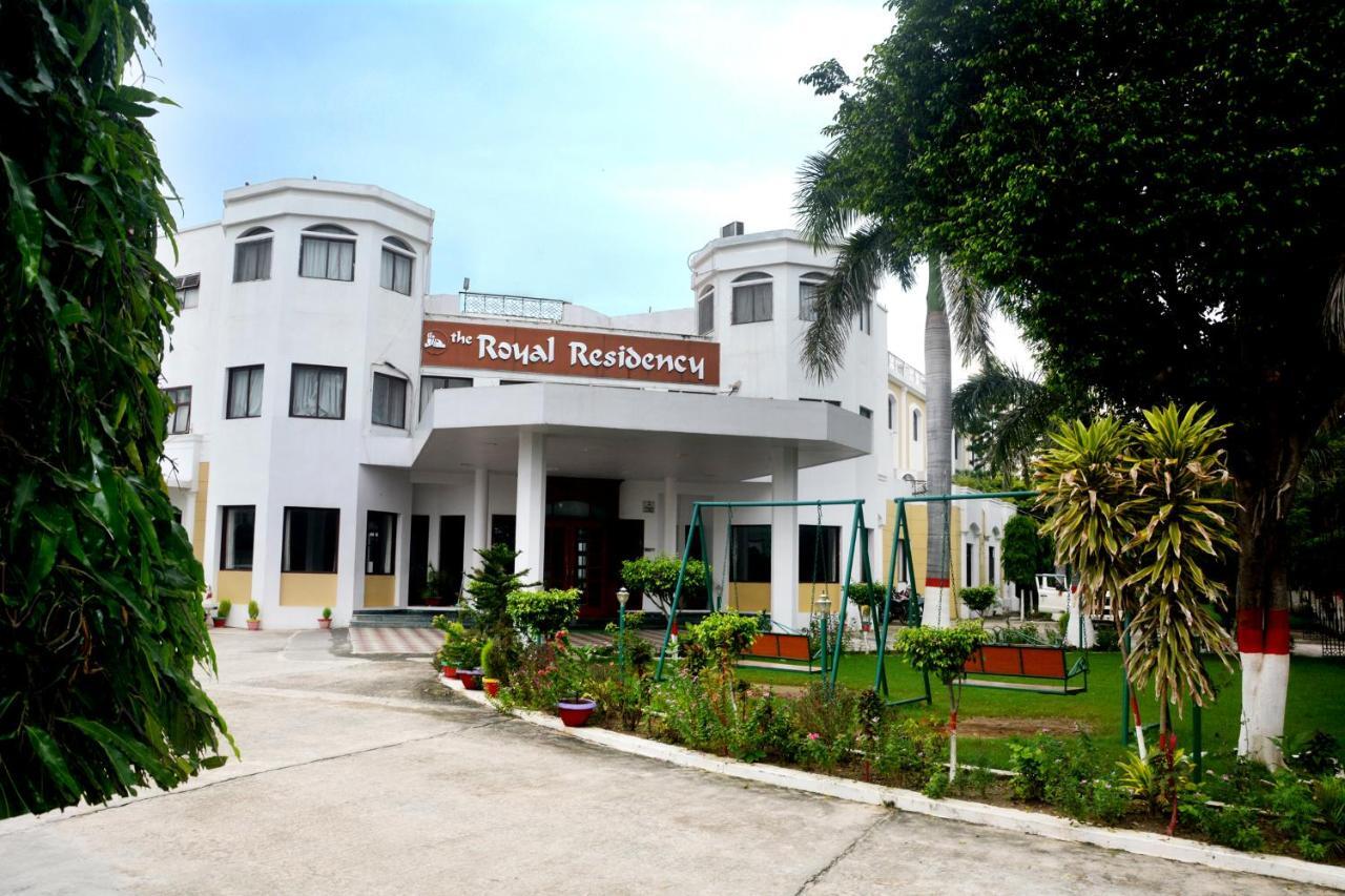 The Royal Residency Hotel Bodhgaya Bagian luar foto